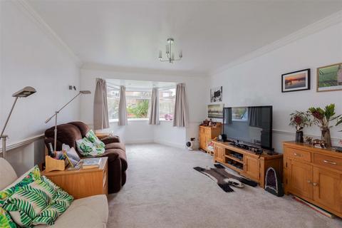 undefined, Farm Road, Maidenhead
