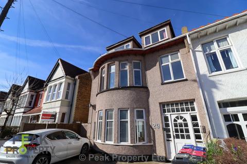 Elderton Road, Westcliff On Sea SS0