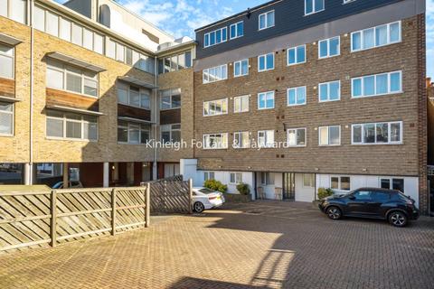 undefined, Knighton Park Road, London, SE26