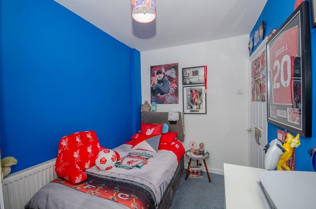 Bedroom 2 pic 2.jpg