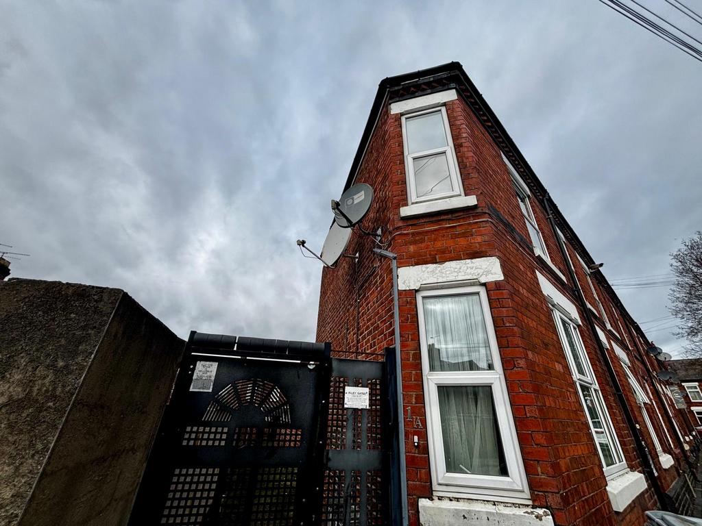 One Bedroom Flat