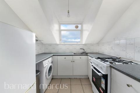 2 bedroom flat for sale, London Road, Thornton Heath