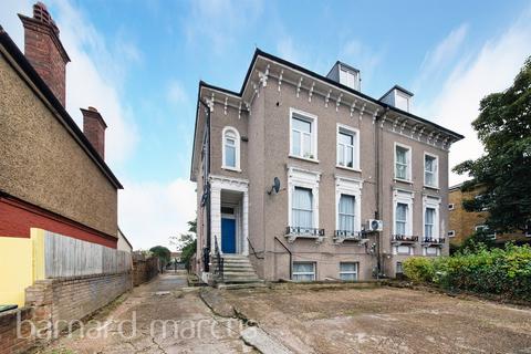 2 bedroom flat for sale, London Road, Thornton Heath
