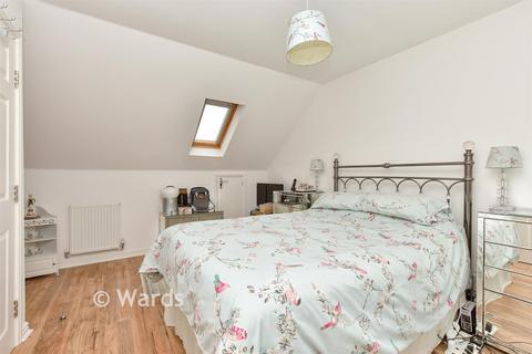 4 bedroom detached house for sale, Abelyn Avenue, Sittingbourne, Kent