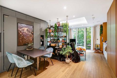 undefined, Cobblestone Square, London E1W