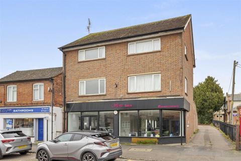 2 bedroom retirement property to rent, Bell Street, Princes Risborough HP27