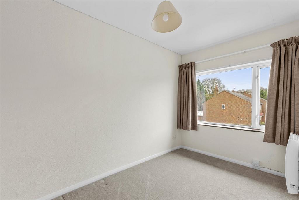 Flat 2, 44 Bell Street, HP27 QAD (LOW RES)-1.jpg