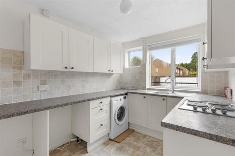2 bedroom retirement property to rent, Bell Street, Princes Risborough HP27