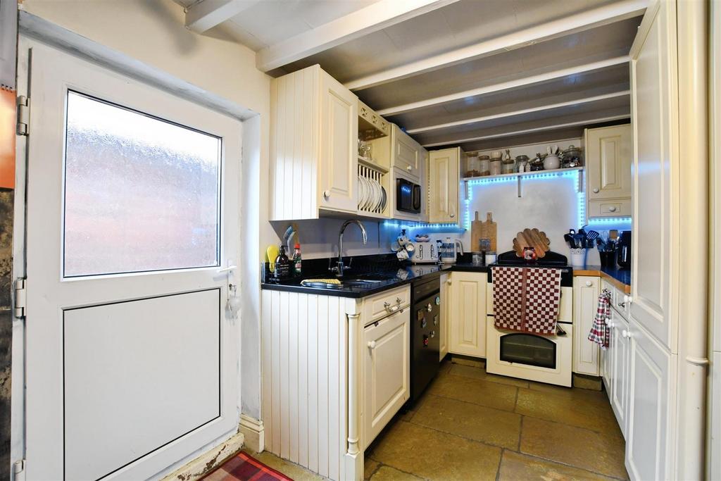 Fitted Kitchen