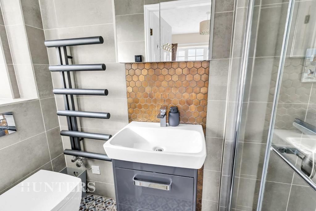 Ensuite