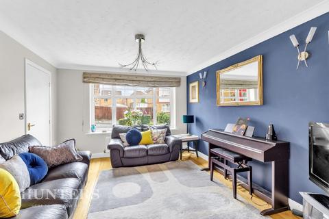 4 bedroom detached house for sale, Howardian Close , Oldham