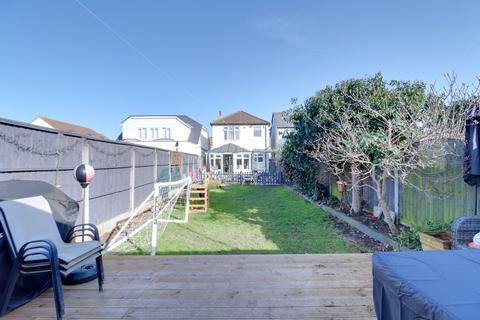 undefined, King Edward Avenue, Rainham RM13