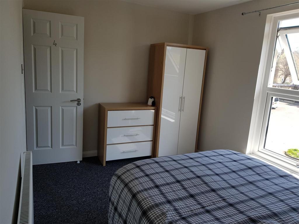 ROOM 4 (2).jpg