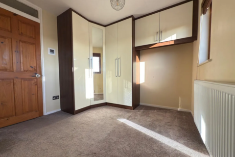 2 bedroom terraced house for sale, Springfield Road, Luton