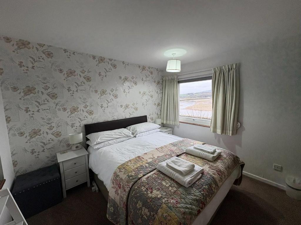 Bedroom 1.JPEG