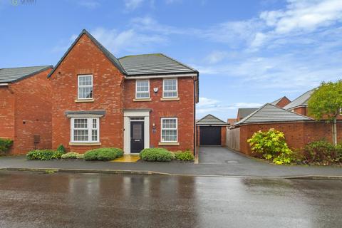 4 bedroom detached house for sale, Chawton Way, Tamworth, B78