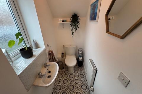 4 bedroom end of terrace house for sale, Heathlea, Hindley Green, WN2