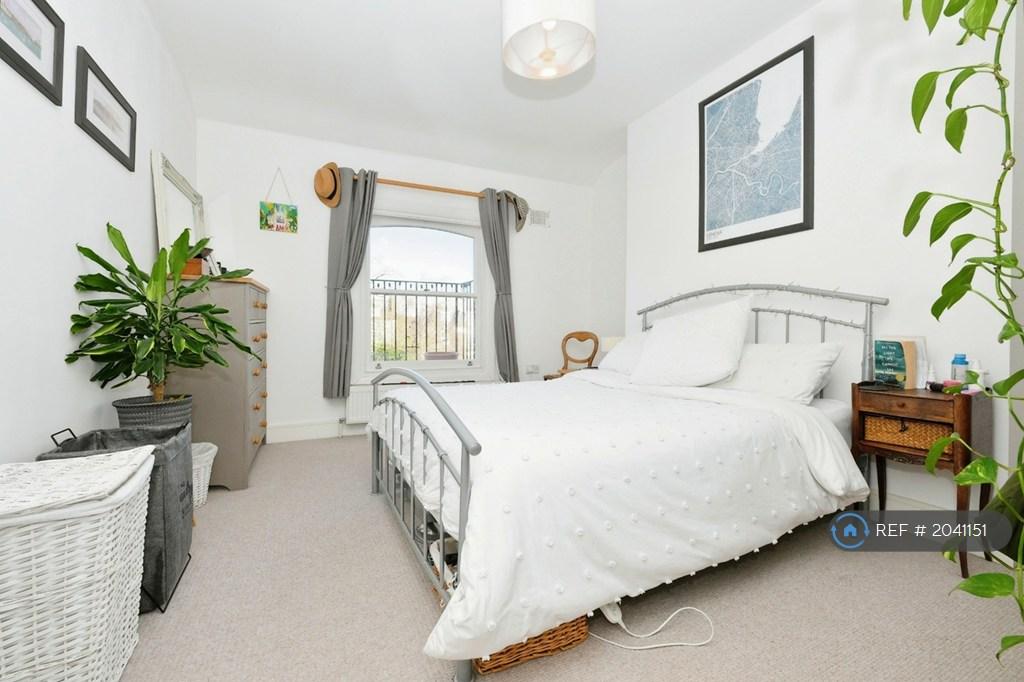 Main Bedroom (1)