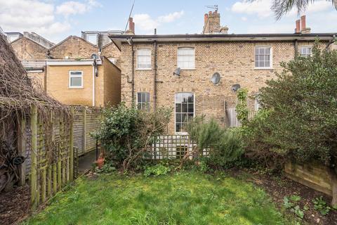 2 bedroom flat for sale, Queensbridge Road, London E8