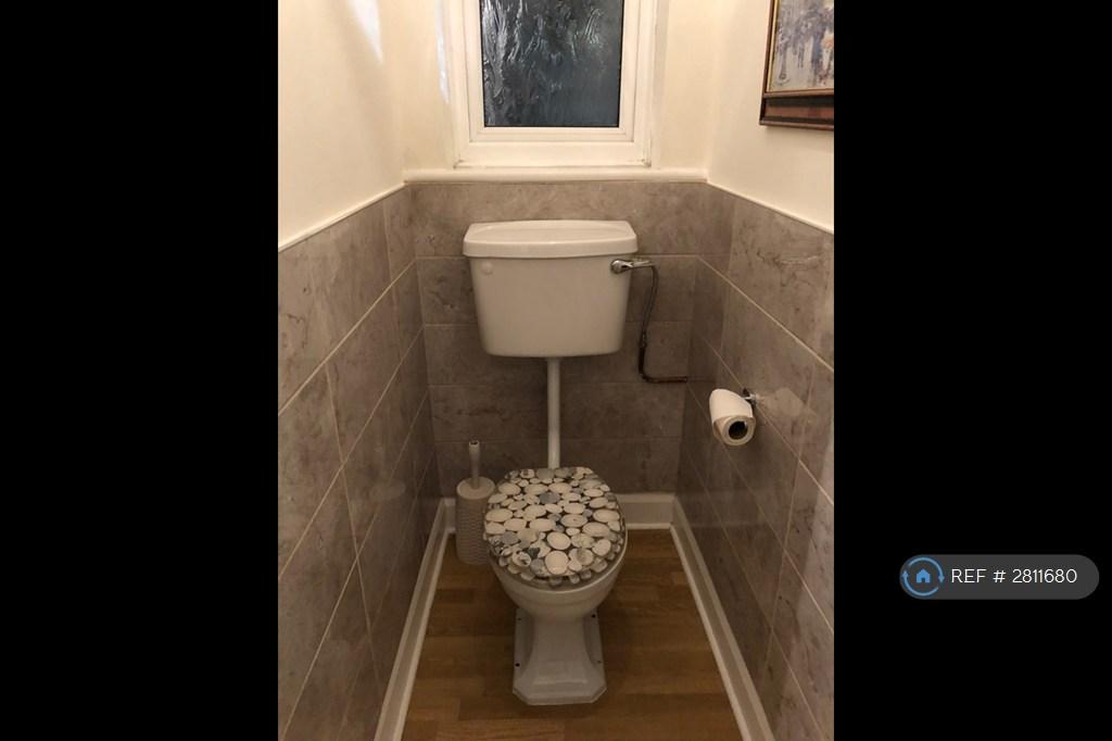 1st Floor Toilet