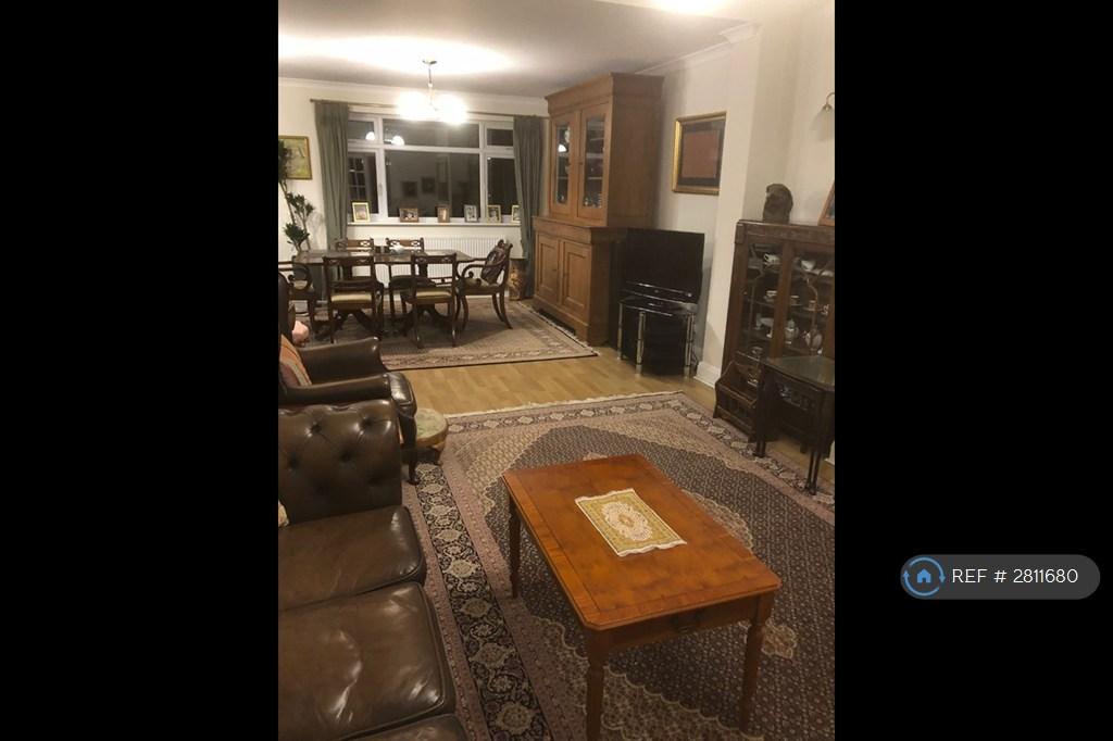 Living &amp; Dining Room