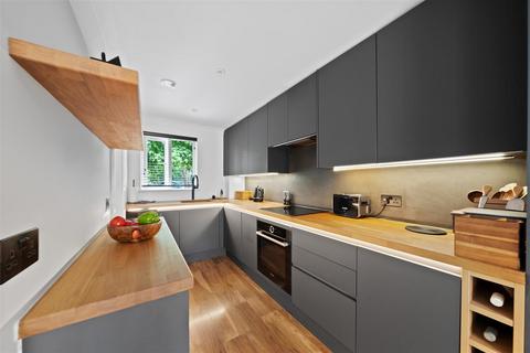 undefined, Suffolk Drive, Guildford