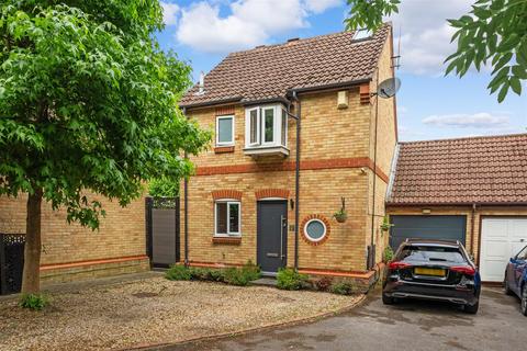 undefined, Suffolk Drive, Guildford
