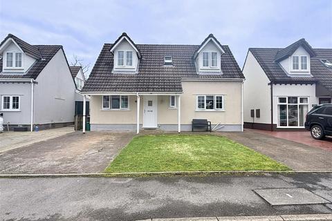 undefined, Llys Cynon, Aberdare CF44