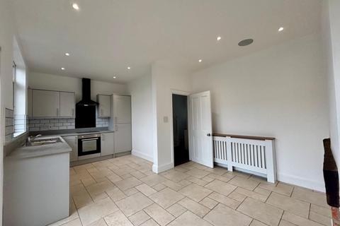 3 bedroom terraced house for sale, Cedar Road East, Abington NN3