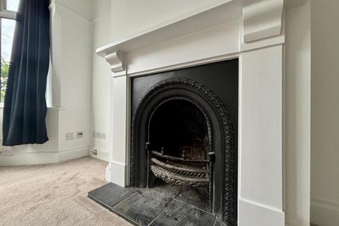 3 bedroom terraced house for sale, Cedar Road East, Abington NN3