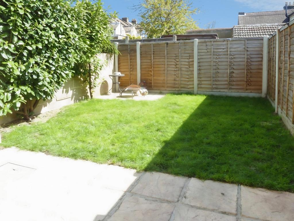Grove garden