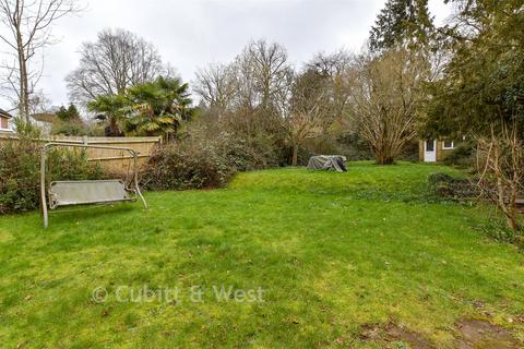 3 bedroom detached house for sale, Valley Road, Kenley, Surrey