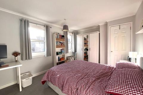 undefined, 51 Northend Cambusbarron FK7 9LH
