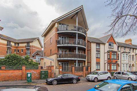 2 bedroom apartment for sale, Fitzhamon Embankment, Cardiff CF11