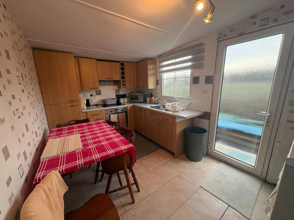 Kitchen.JPEG