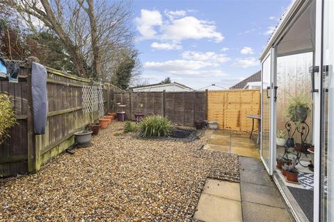 undefined, Sandbanks Way, Hailsham