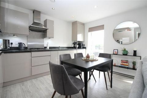 2 bedroom flat for sale, Elstree Way, Borehamwood