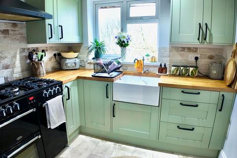 3 bedroom semi-detached house for sale, Hill Street, Abercarn, NP11