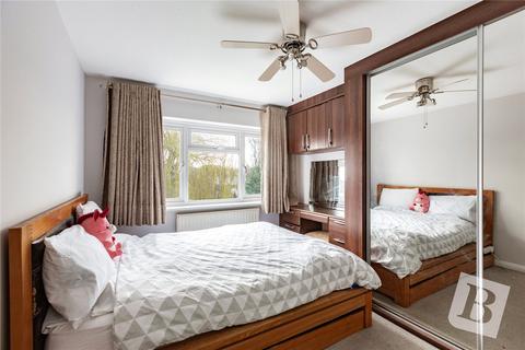 3 bedroom semi-detached house for sale, Charlotte Gardens, Collier Row, RM5