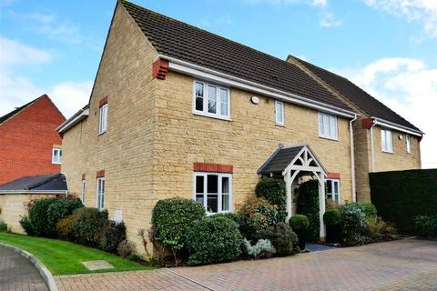 undefined, Kestrel Close, Calne