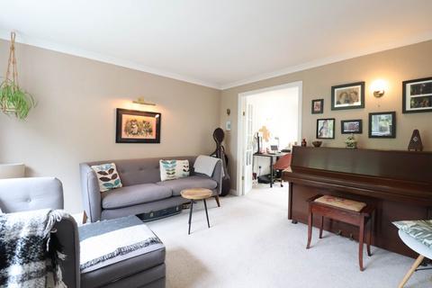 undefined, Willow Close, Marlborough, SN8 2BH