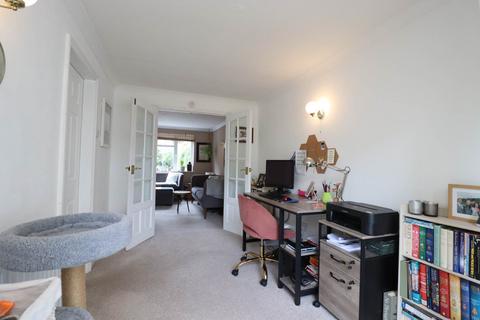 undefined, Willow Close, Marlborough, SN8 2BH