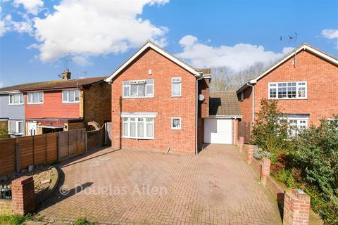 4 bedroom detached house for sale, The Birches, Benfleet SS7