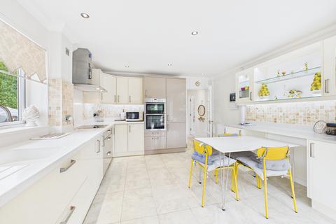 4 bedroom bungalow for sale, Fernside, Great Kingshill, Buckinghamshire