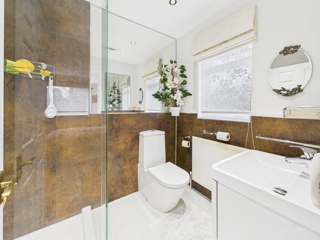 Ensuite