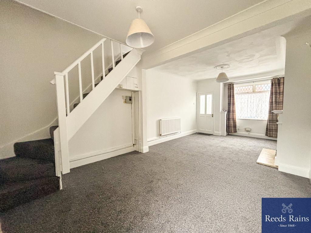 Living/Dining Area