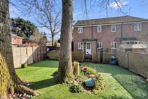 1 bedroom cluster house for sale, 18 Kent Road, Whitehill, Bordon