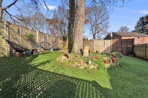 1 bedroom cluster house for sale, 18 Kent Road, Whitehill, Bordon