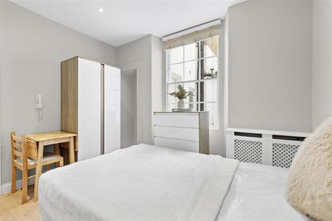 Studio to rent, Belgrave Road, London SW1V