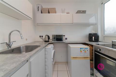 undefined, Ashbourne Close, London
